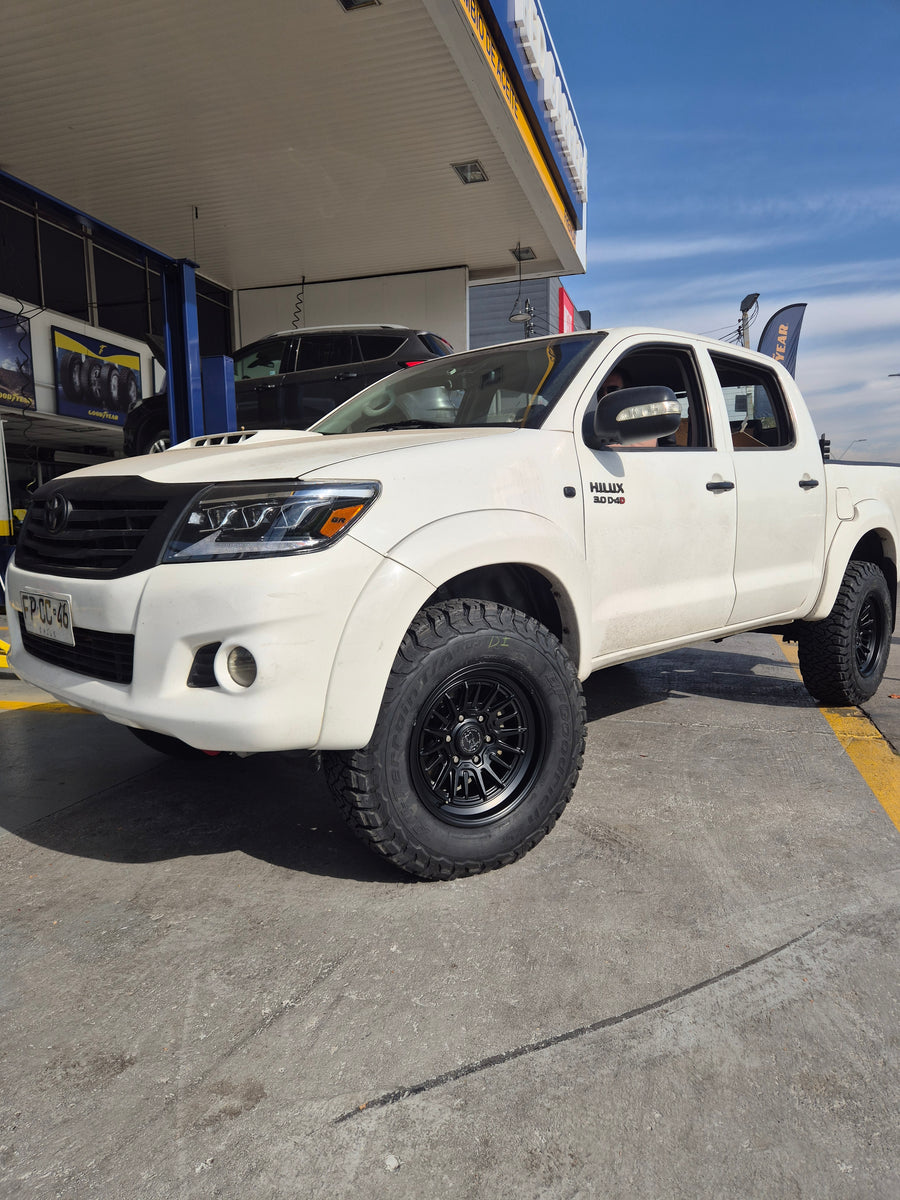 Toyota Hilux 3.0